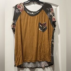 Gilli Mustard and Floral Short Sleeve Top